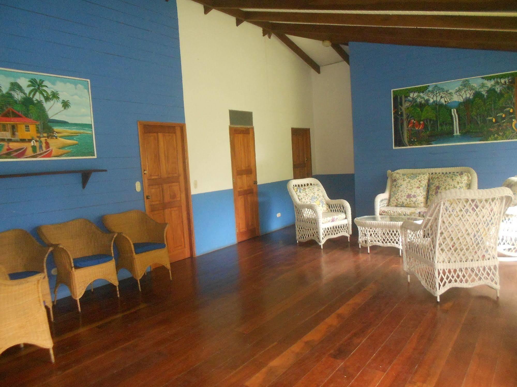 Hotel Casitas Mar Y Luz Puerto Viejo de Talamanca Esterno foto